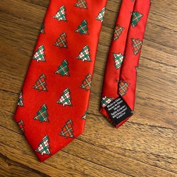 St. Nicholas Square Christmas Necktie - Picture 2 of 8